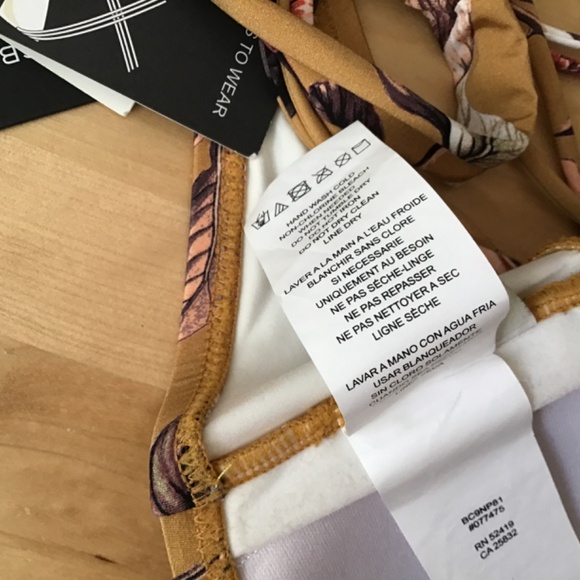 BCBGMAXAZRIA Bikini Top - Picture 7 of 12